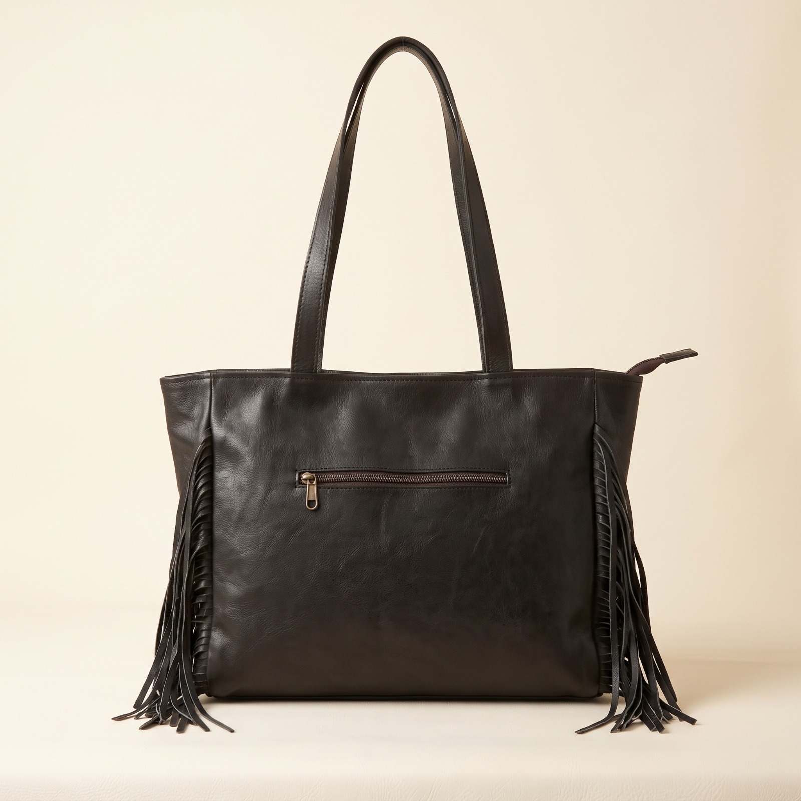 Grand Sac Cabas en Cuir Noir – Motif Soleil & Franges