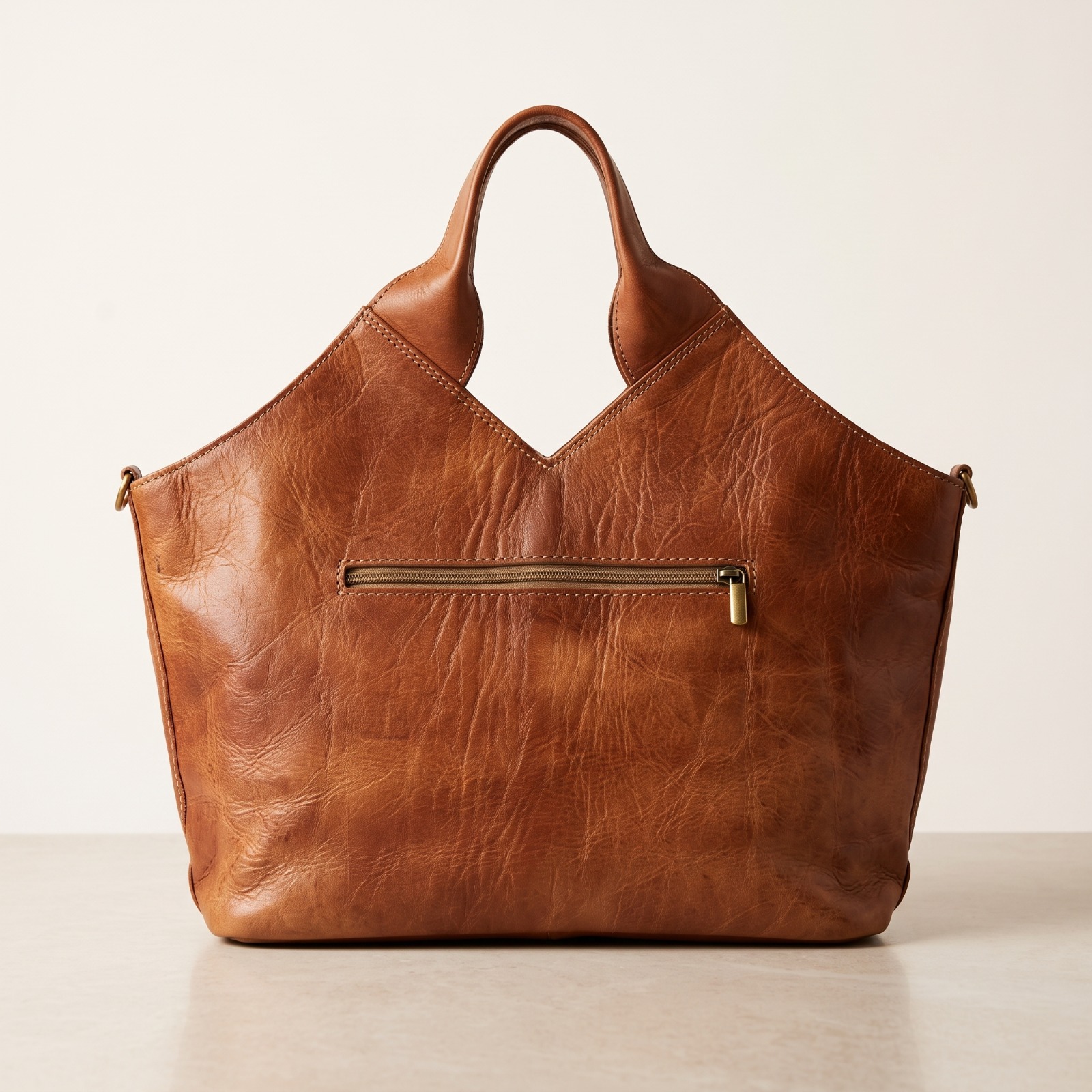 Sac à Main Artisanal en Cuir Tressé Marron Chameau